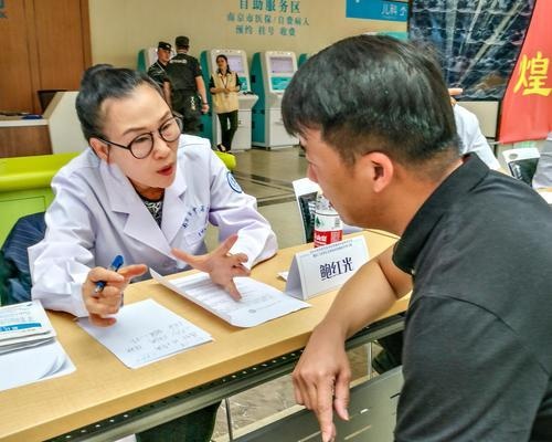 就業(yè)、棚改、醫(yī)療等民生目標(biāo)提前完成 -中國(guó)商網(wǎng)|中國(guó)商報(bào)社0